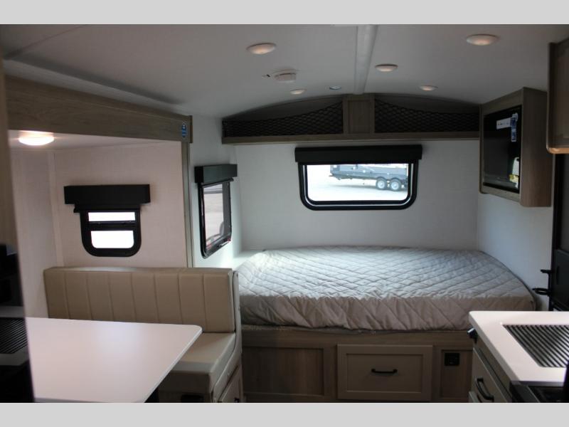 2025 Forest River Rockwood Geo Pro G20BH, $ 37,181