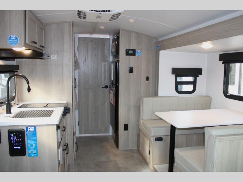 2025 Forest River Rockwood Geo Pro G20BH, $ 37,181