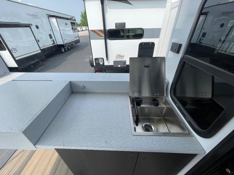 2025 Forest River Wildwood X-Lite 22VERANDA, $ 52,655