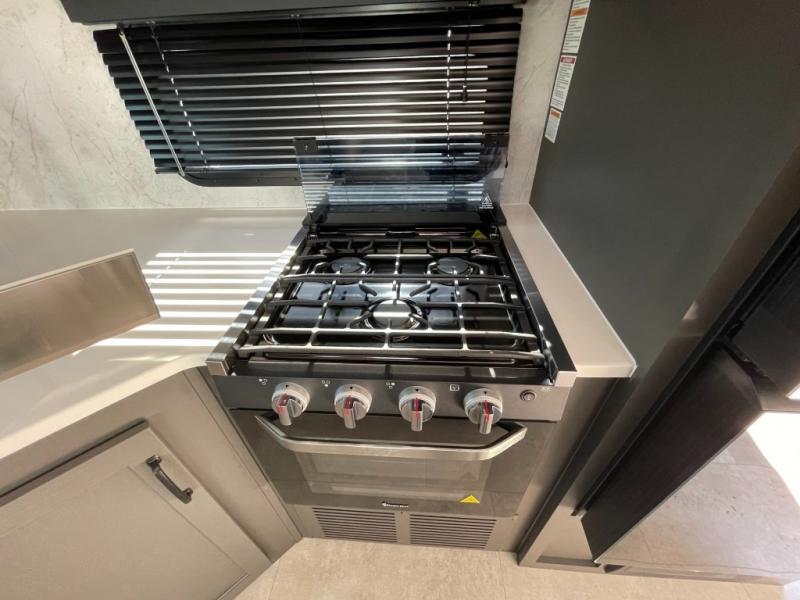 2025 Forest River Rockwood Ultra Lite 2608BS, $ 53,990