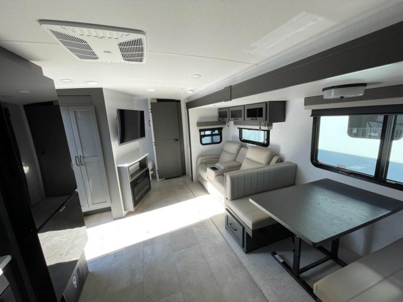 2025 Forest River Rockwood Ultra Lite 2608BS, $ 53,990