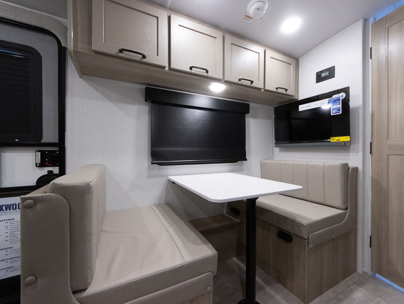 2025 Forest River Rockwood Geo Pro G19FD, $ 34,175