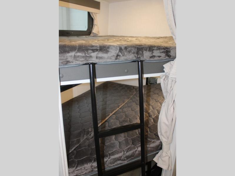 2025 Forest River Flagstaff Micro Lite 25BRDS, $ 49,167