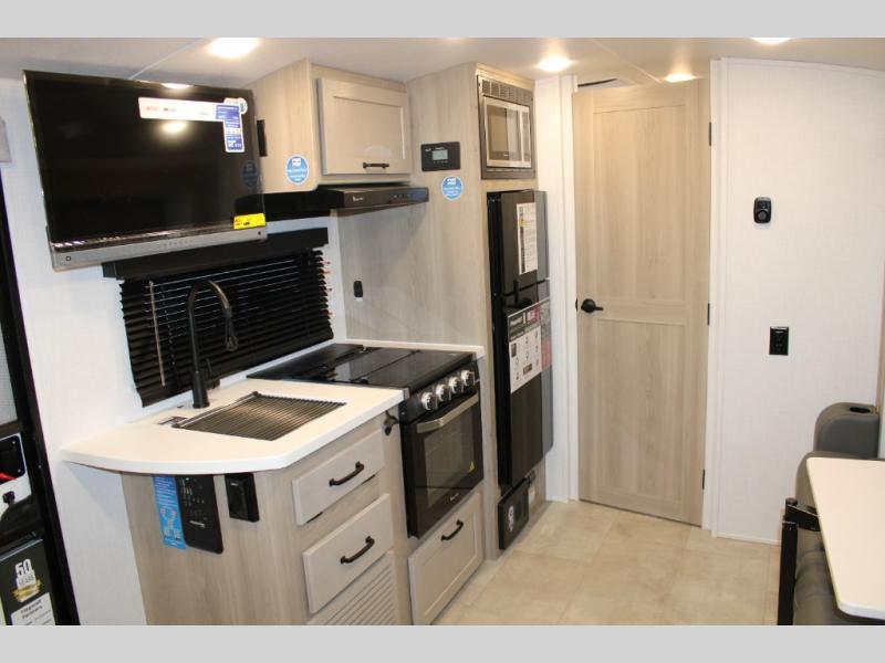 2025 Forest River Flagstaff E-Pro E20FBS, $ 36,898