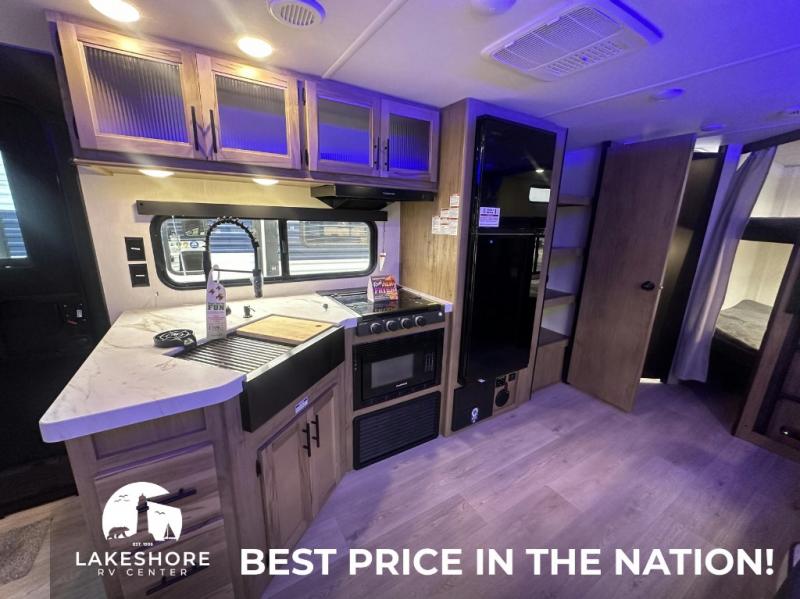 2025 Forest River Cherokee Grey Wolf 26DBH, $ 46,391