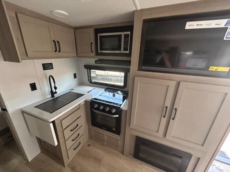 2025 Forest River Rockwood Mini Lite 2511S, $ 45,990