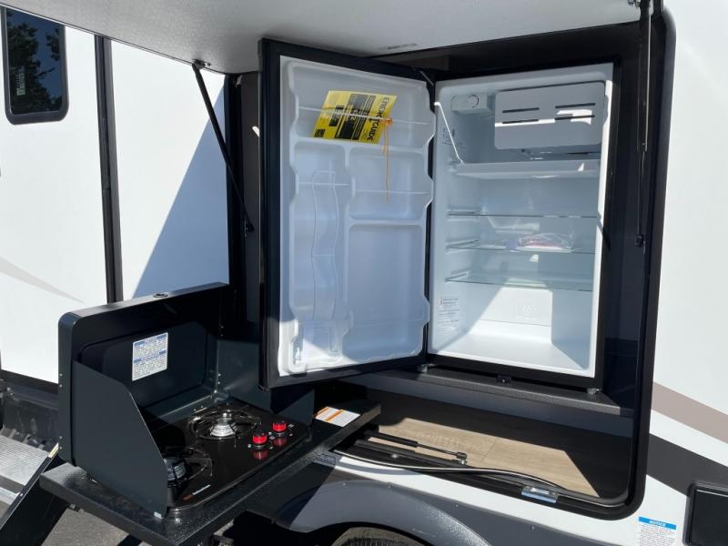 2025 Forest River Rockwood Ultra Lite 2614BS, $ 54,990