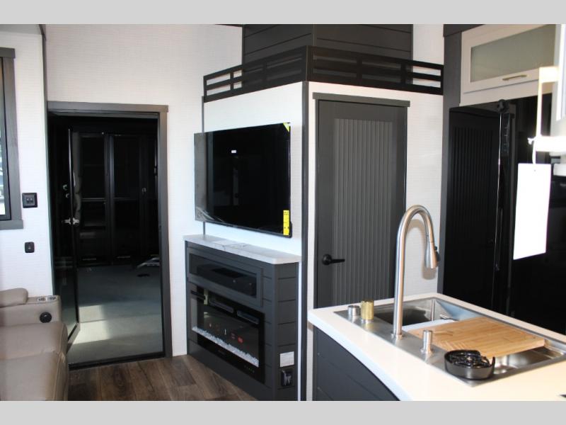 2025 Forest River XLR Nitro 36G15, $ 127,775