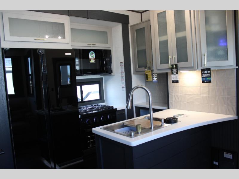 2025 Forest River XLR Nitro 36G15, $ 127,775