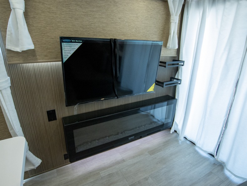 2025 Forest River Salem 34VERANDA, $ 68,730