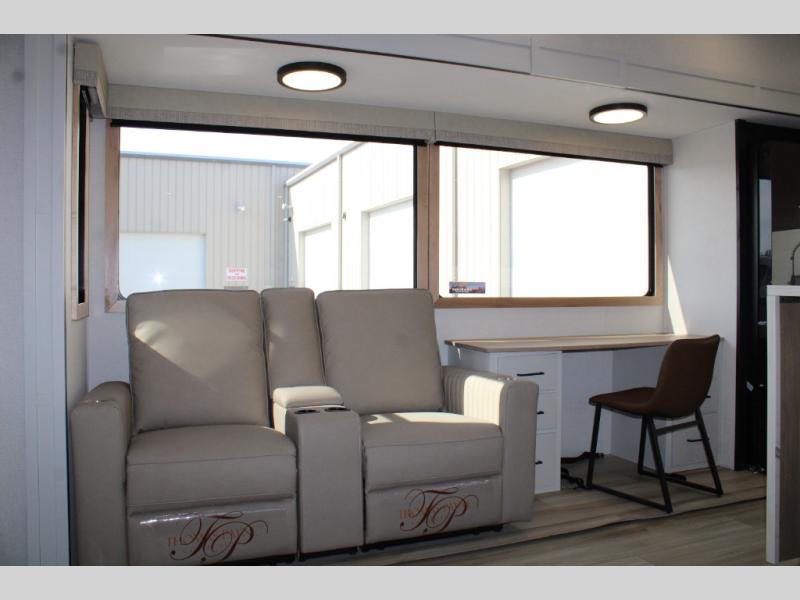 2025 Forest River Sierra 3800RK, $ 98,834