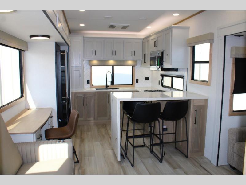 2025 Forest River Sierra 3800RK, $ 98,834