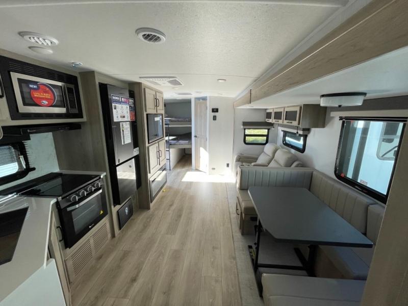 2025 Forest River Rockwood Ultra Lite 2706BH, $ 53,990