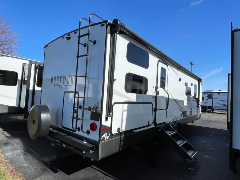 2025 Forest River Rockwood Ultra Lite 2706BH, $ 53,990
