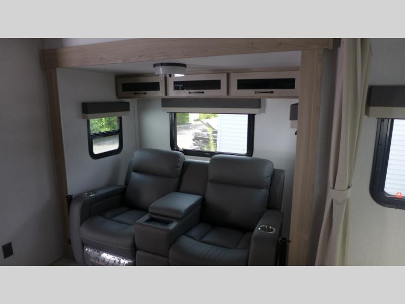 2025 Forest River Flagstaff Micro Lite 22FBS, $ 47,278