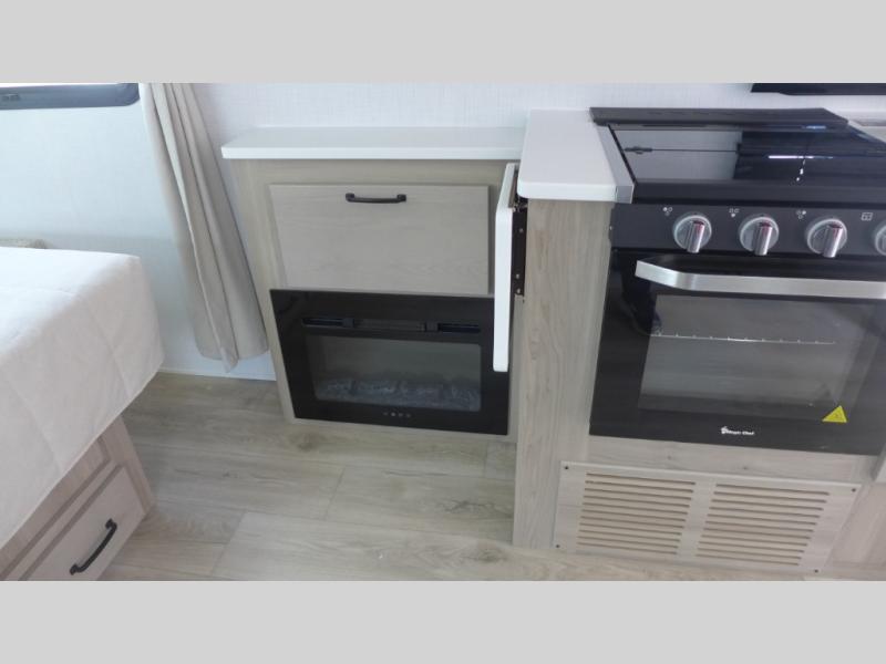 2025 Forest River Flagstaff Micro Lite 22FBS, $ 47,278