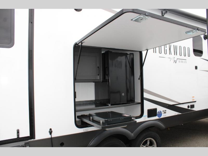 2025 Forest River Rockwood Ultra Lite 2614BS, $ 61,035
