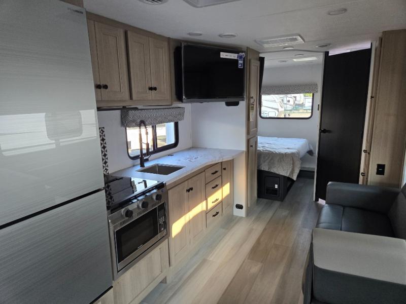 2025 Forest River Forester LE Ford Chasis 2551DSLE, $ 104,990