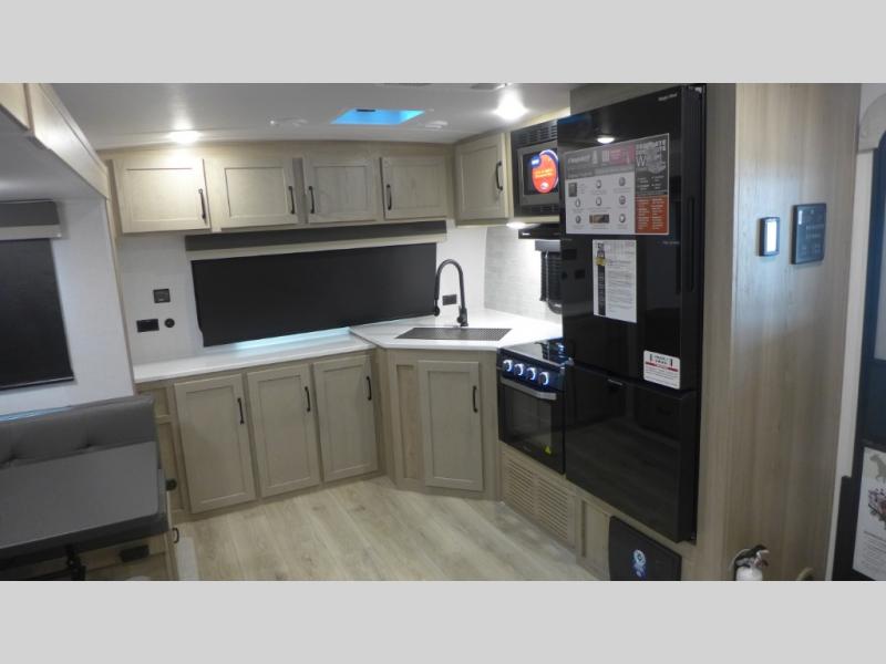 2025 Forest River Flagstaff Super Lite 26FKBS, $ 57,349