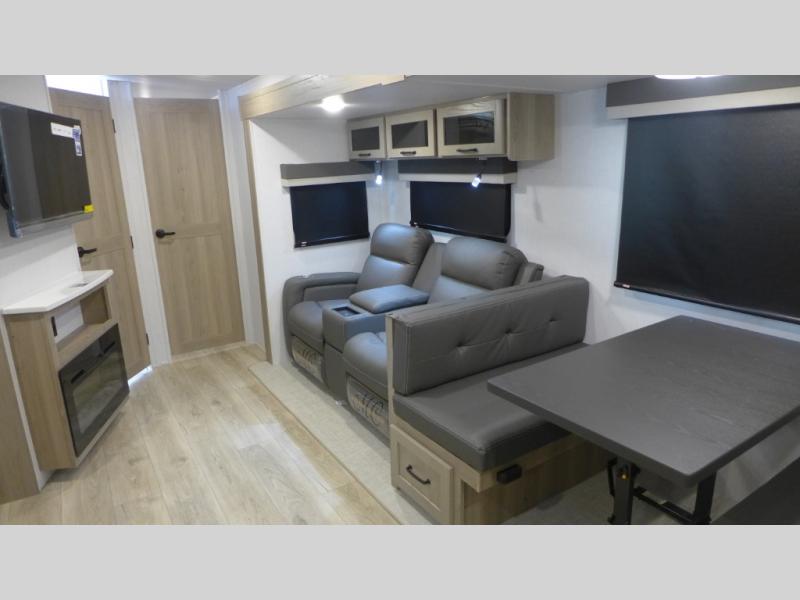 2025 Forest River Flagstaff Super Lite 26FKBS, $ 57,349