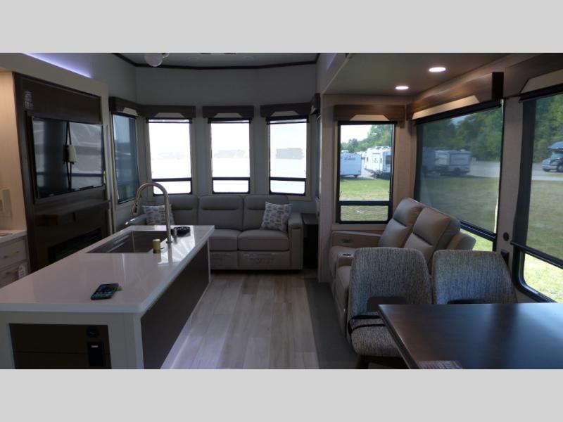 2025 Forest River Cedar Creek Cottage 40CDL, $ 114,531