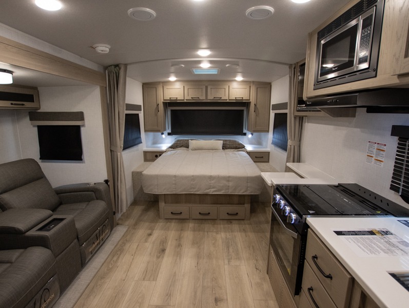 2025 Forest River Rockwood Mini Lite 2205S, $ 47,243