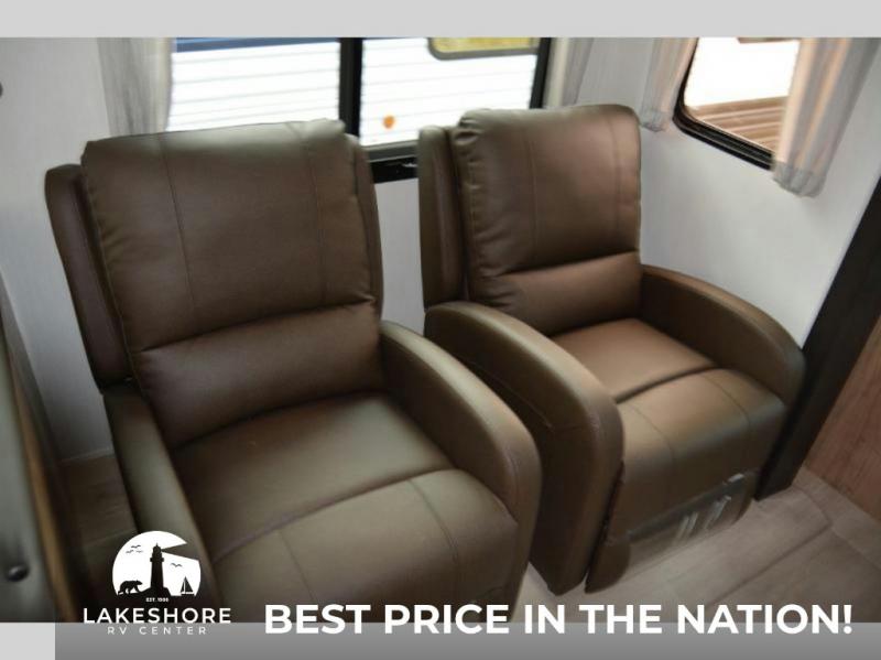 2025 Forest River Cherokee Black Label 274WKBL, $ 59,856