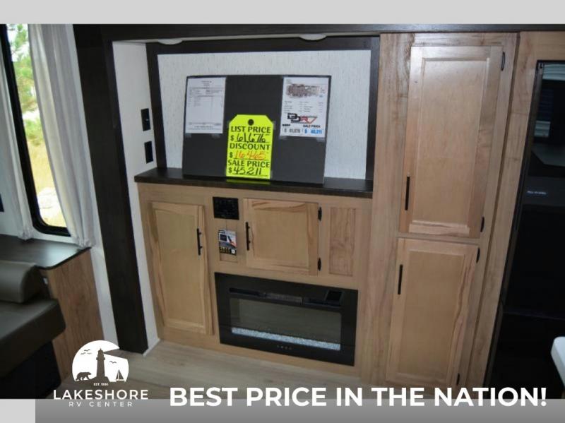 2025 Forest River Cherokee Black Label 274WKBL, $ 59,856