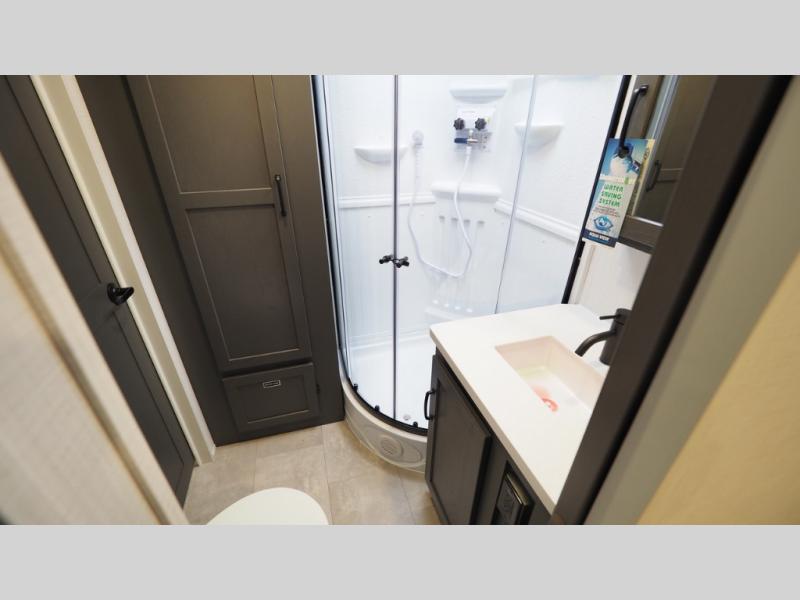 2025 Forest River Rockwood Ultra Lite 2906BS, $ 69,590