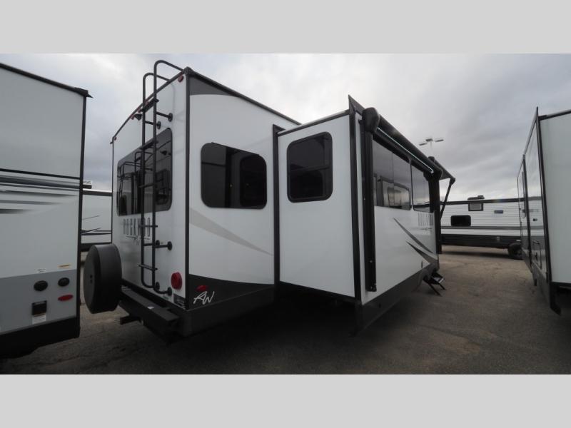 2025 Forest River Rockwood Ultra Lite 2906BS, $ 69,590