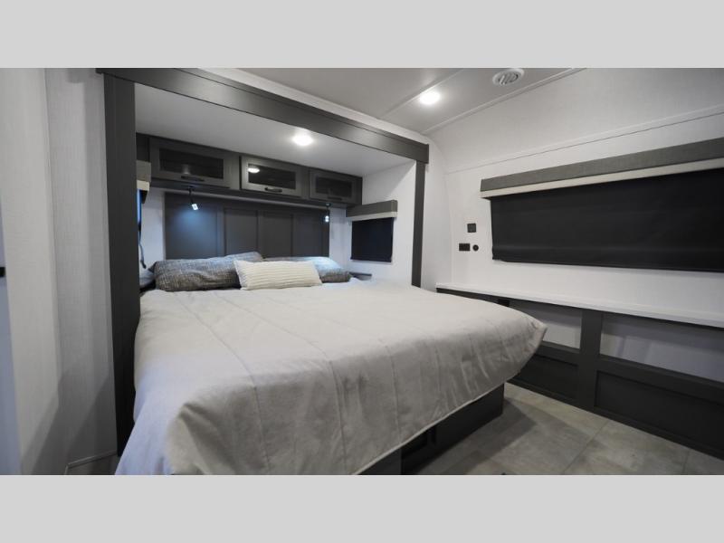 2025 Forest River Rockwood Ultra Lite 2906BS, $ 69,590