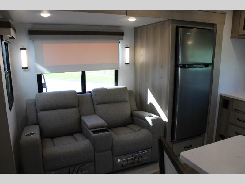 2024 Forest River Rockwood Signature Travel Traile, $ 44,990