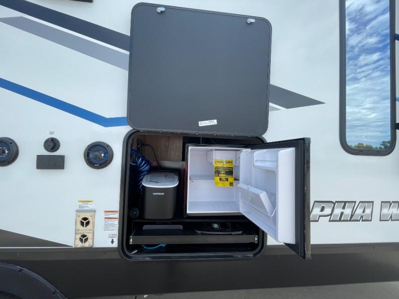 2024 Forest River Cherokee Alpha Wolf 22SW-L, $ 0