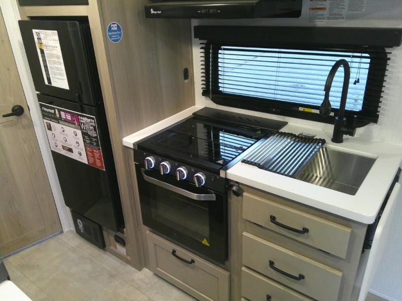 2024 Forest River Flagstaff E-Pro E19FD, $ 24,990