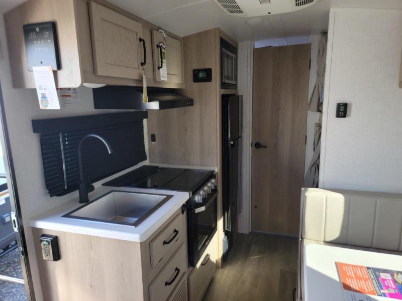 2024 Forest River Rockwood Geo Pro G19BH, $ 29,990