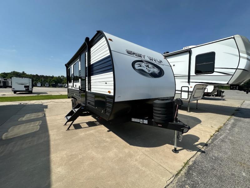 2024 Forest River Cherokee Grey Wolf 18RR, $ 0