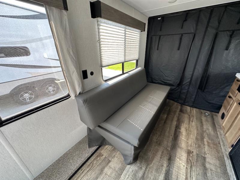 2024 Forest River Cherokee Grey Wolf 18RR, $ 0