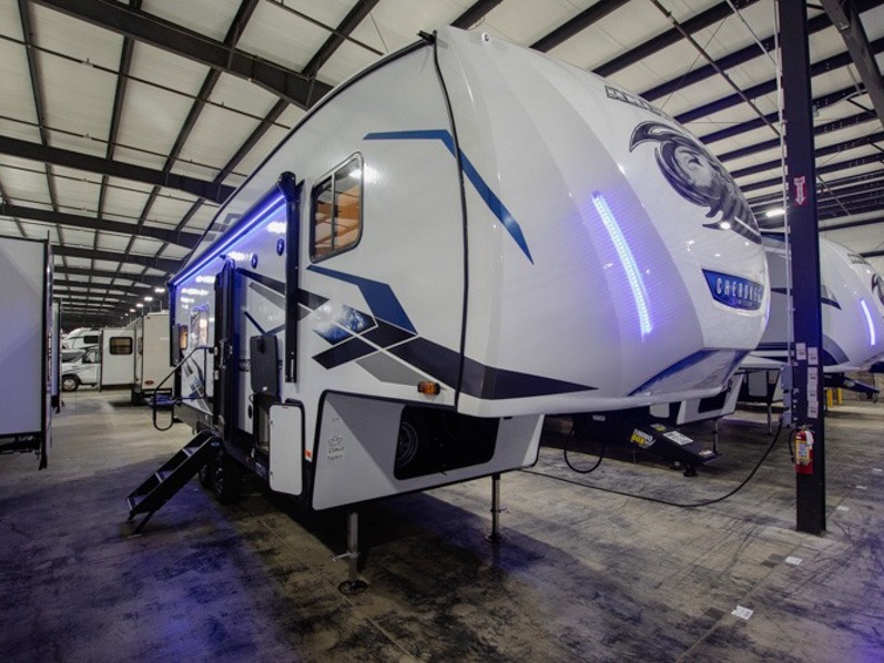 2024 Forest River Cherokee Arctic Wolf 23MLE, $ 38,990