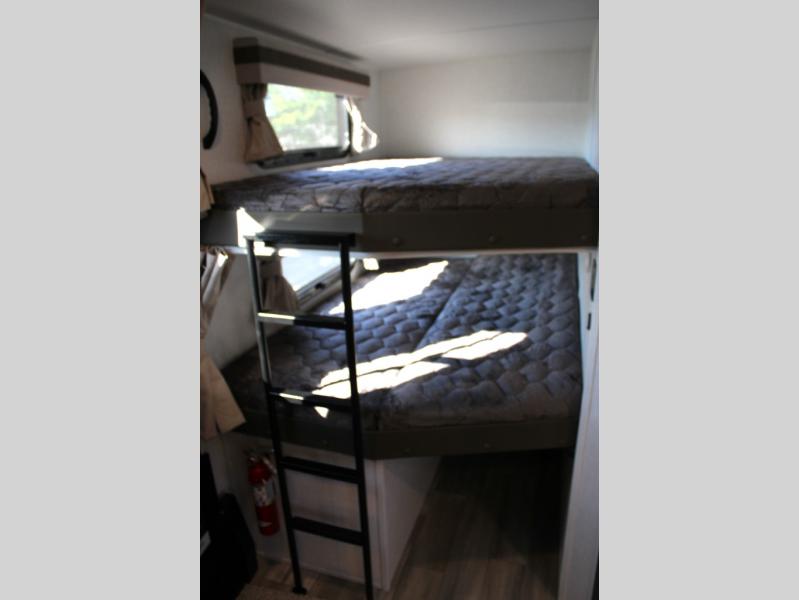 2024 Forest River Rockwood Ultra Lite 2706WS, $ 39,990