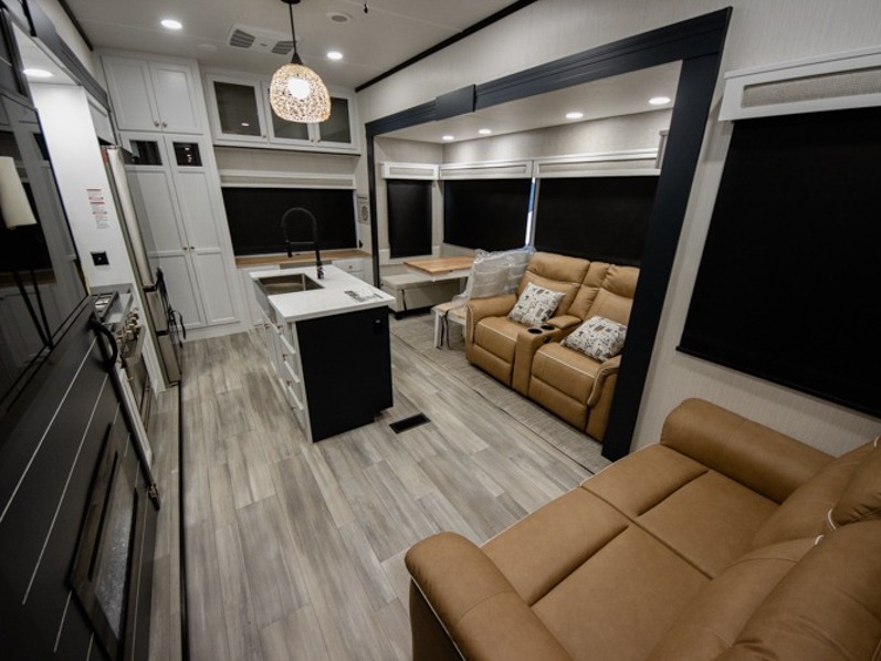 2024 Forest River Cedar Creek Experience 3125RD, $ 99,301