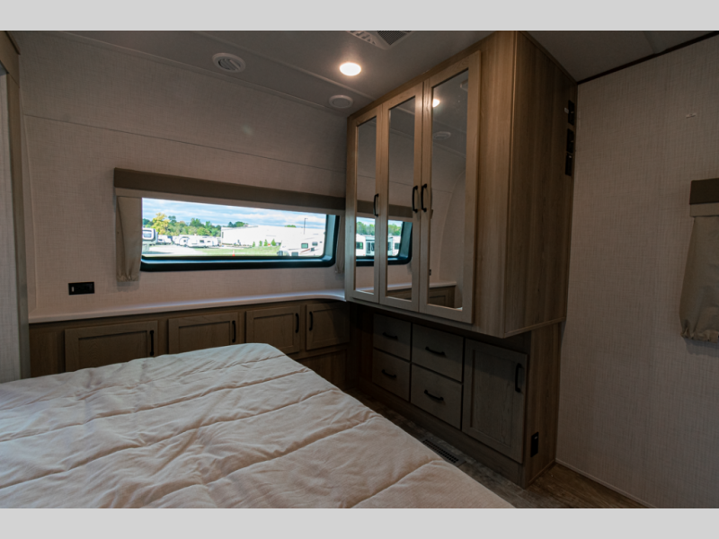 2024 Forest River Flagstaff Classic 832IKRL, $ 49,990