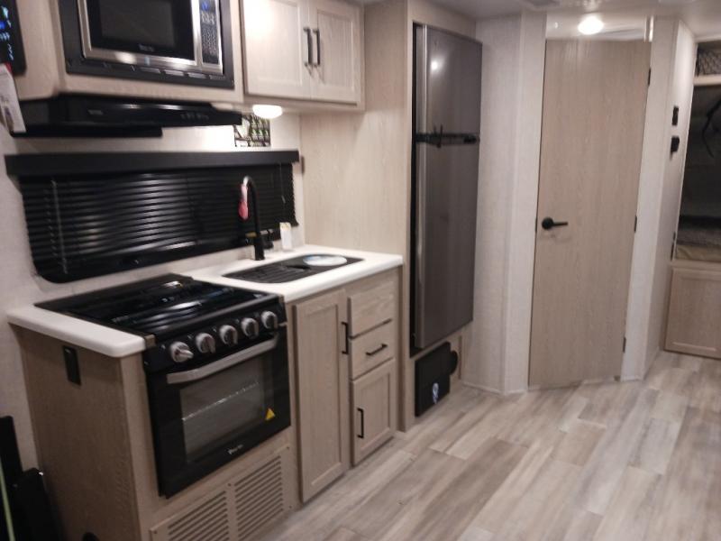 2023 Forest River Rockwood Roo 21SS, $ 45,972