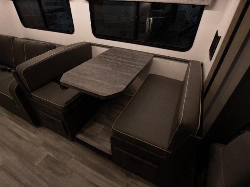 2023 Forest River Sunseeker 2550DS LE, $ 129,507