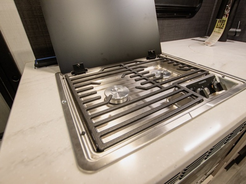 2023 Forest River SUNSEEKER MBS 2400T, $ 164,830