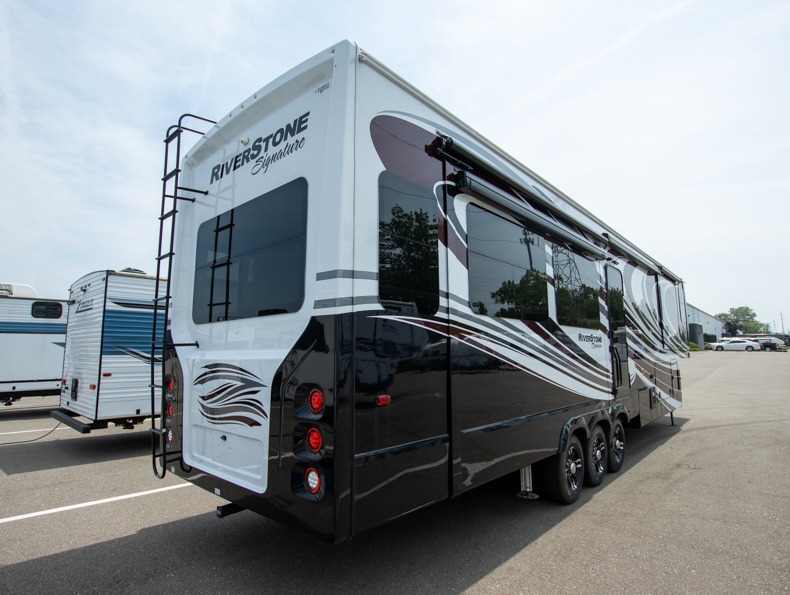 2023 Forest River Riverstone 41RL, $ 240,692