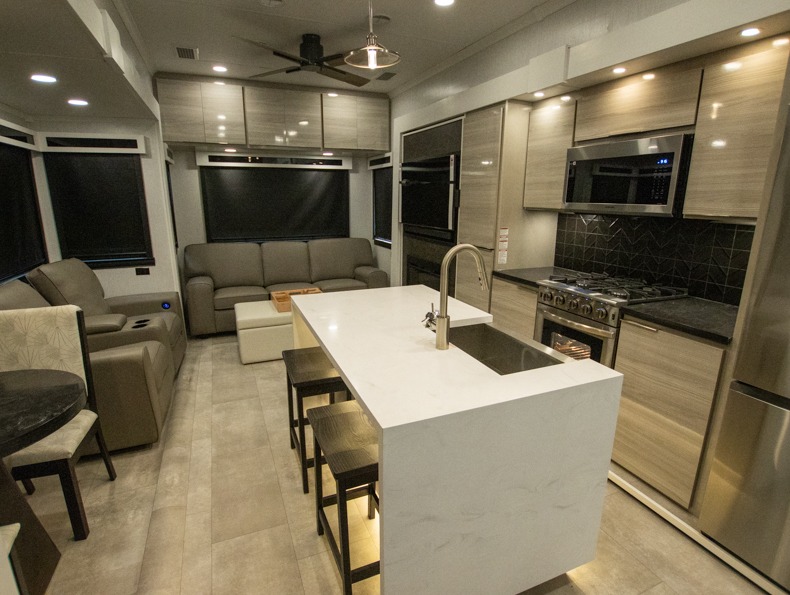 2023 Forest River Riverstone 41RL, $ 240,692