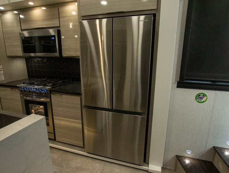 2023 Forest River Riverstone 41RL, $ 240,692