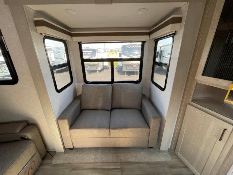 2023 Forest River Rockwood Signature FW 2898BS, $ 64,990