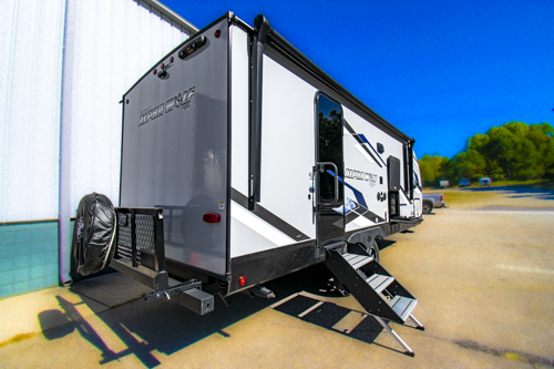 2023 Forest River Cherokee Alpha Wolf 22SW-L, $ 0