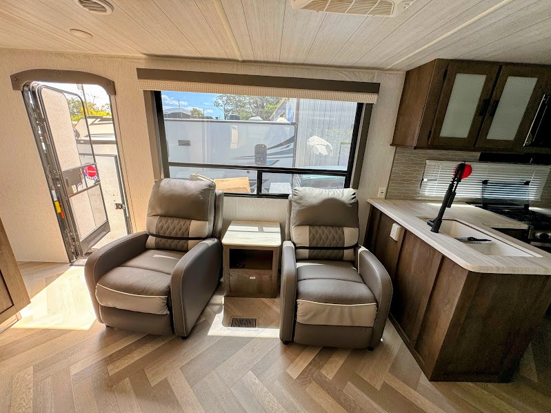 2022 Forest River Salem 27RK, $ 23,999